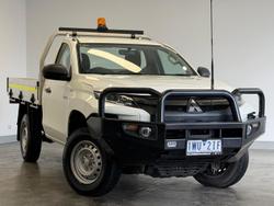 2022 Mitsubishi Triton GLX