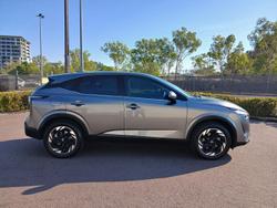 2025 Nissan QASHQAI ST-L