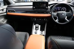 2024 Mitsubishi Outlander Exceed Tourer