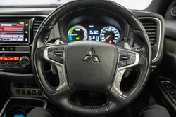 2019 Mitsubishi Outlander PHEV ES ADAS