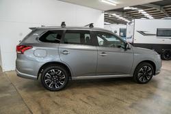 2019 Mitsubishi Outlander PHEV ES ADAS
