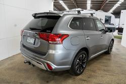 2019 Mitsubishi Outlander PHEV ES ADAS