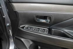 2019 Mitsubishi Outlander PHEV ES ADAS