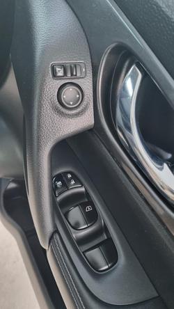 2021 Nissan X-TRAIL ST