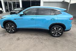 2024 MG HS Essence