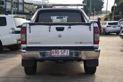 2012 Nissan Navara ST-R