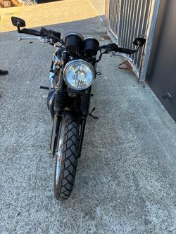 2010 Triumph BONNEVILLE T100 BLACK