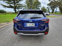 2025 Subaru Outback AWD Touring XT