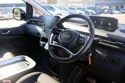 2024 Hyundai STARIA