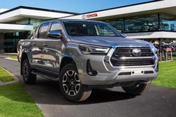 2022 Toyota Hilux SR5
