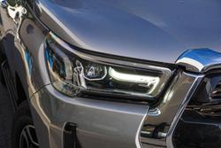 2022 Toyota Hilux SR5