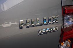 2022 Toyota Hilux SR5