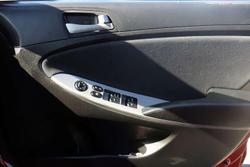 2016 Hyundai Accent Active