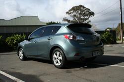 2012 Mazda 3 Neo