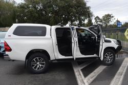 2018 Toyota Hilux SR5