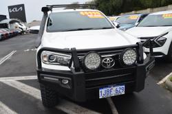 2018 Toyota Hilux SR5