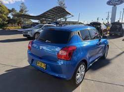 2017 Suzuki Swift GL Navigator
