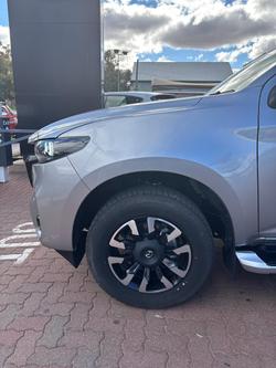 2025 Mazda BT-50 XTR
