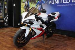 2007 Yamaha YZF-R1 White