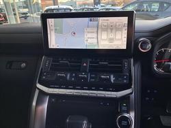 2024 Toyota Landcruiser Sahara FJA300R 4X4 Dual Range Silver Pearl