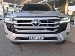 2024 Toyota Landcruiser Sahara FJA300R 4X4 Dual Range Silver Pearl