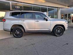 2024 Toyota Landcruiser Sahara FJA300R 4X4 Dual Range Silver Pearl
