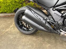 2011 DUCATI DIAVEL Black