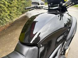 2011 DUCATI DIAVEL Black