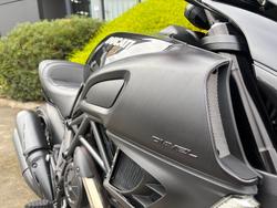 2011 DUCATI DIAVEL Black