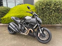 2011 DUCATI DIAVEL Black