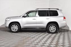 2020 Toyota Landcruiser VX