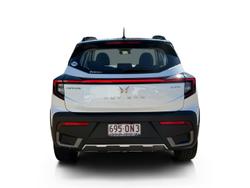 2025 Mahindra XUV3XO AX7L