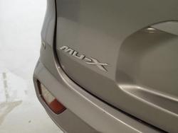 2023 Isuzu MU-X LS-M