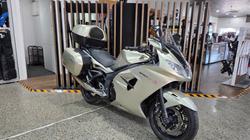 2013 Triumph SPRINT GT GOLD