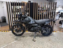 2026 Royal Enfield HIMALAYAN 450 MANA BLACK