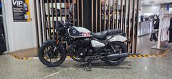 2026 Royal Enfield SHOTGUN 650 WHITE