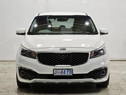 2015 Kia Carnival Platinum