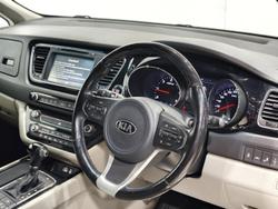 2015 Kia Carnival Platinum
