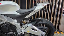 2013 Aprilia RSV4 R WHITE