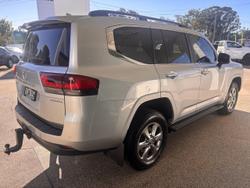 2021 Toyota Landcruiser