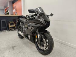 2025 YAMAHA YZF-R7LA Black