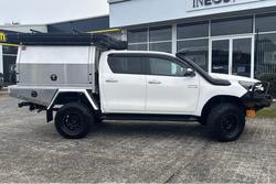 2023 Toyota Hilux SR5
