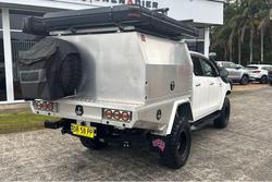2023 Toyota Hilux SR5