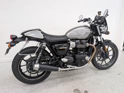 2018 Triumph STREET CUP Black
