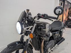 2018 Triumph STREET CUP Black