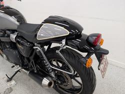 2018 Triumph STREET CUP Black