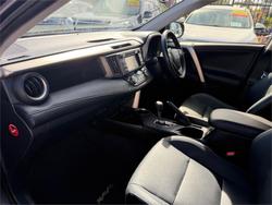 2014 TOYOTA RAV4 CRUISER (4x4)