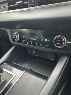 2022 Mitsubishi Outlander LS