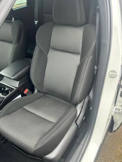 2022 Mitsubishi Outlander LS
