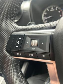 2022 Mitsubishi Outlander LS